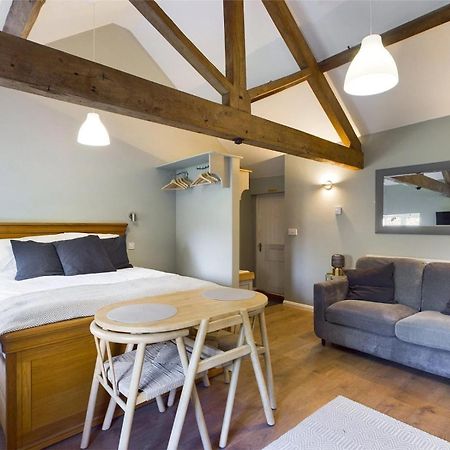Wagtail Lodge Foy エクステリア 写真
